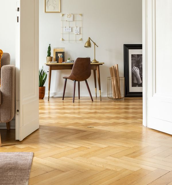 Lijepi parketi ukras su svakog doma, a jednostavno ih možete i sami lakirati