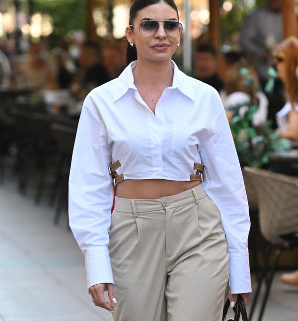 Izdanje iz središta Zagreba u zanimljivom modelu bijele košulje