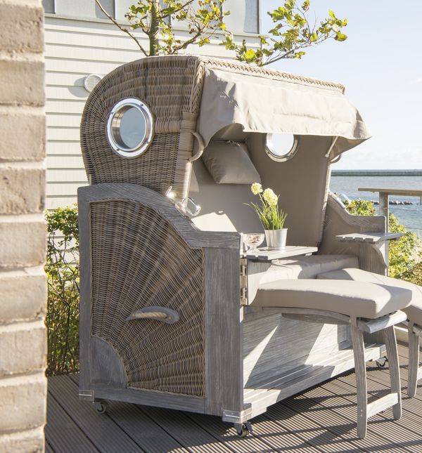 Kuća na plaži s terasom koja je prava oaza