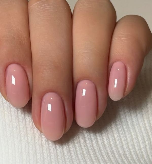 Manikura s efektom sjajila za usne