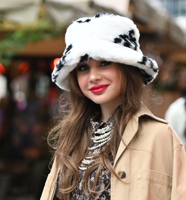 Zagrebačka street stylerica odlično nosi zmijski uzorak