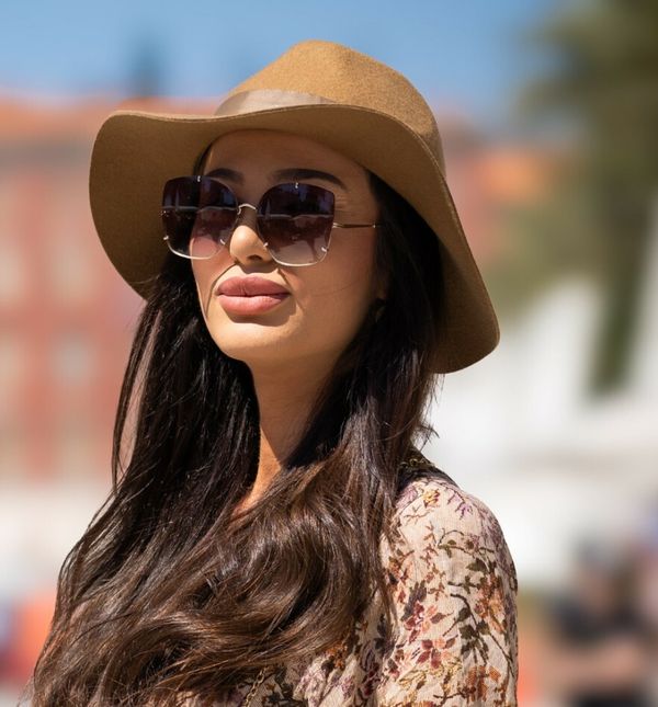 Mlada dama sa splitske rive nosila je haljinu s cvjetnim uzorkom