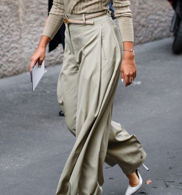 Plisirane hlače hit su ove godine