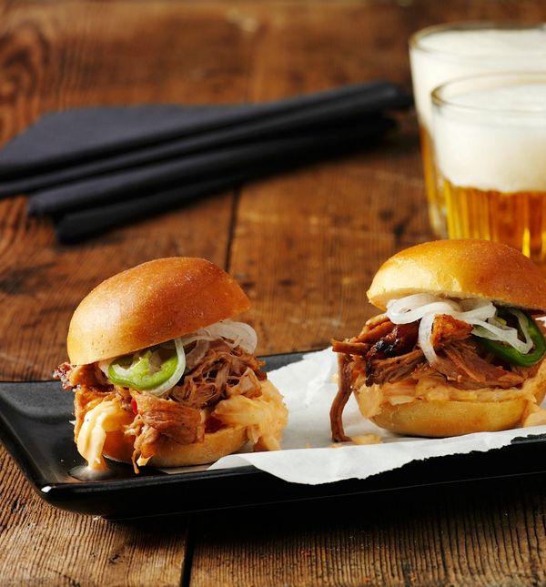 Na plaži bismo trebali izbjegavati tešku hranu i alkohol