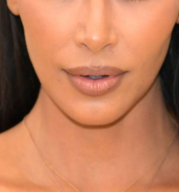 Kim Kardashian rado nosi ruževe u smeđim tonovima