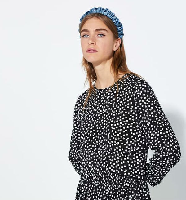 Crna verzija popularne haljine na točkice - 6