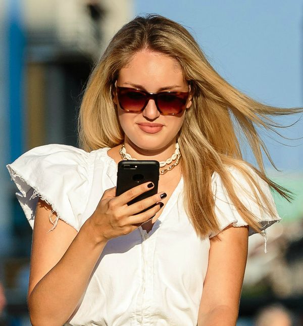 Street style izdanje lijepe mame iz Zagreba