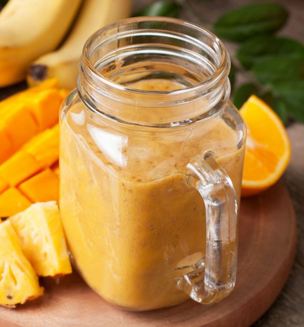 Smoothie od banane i ananasa