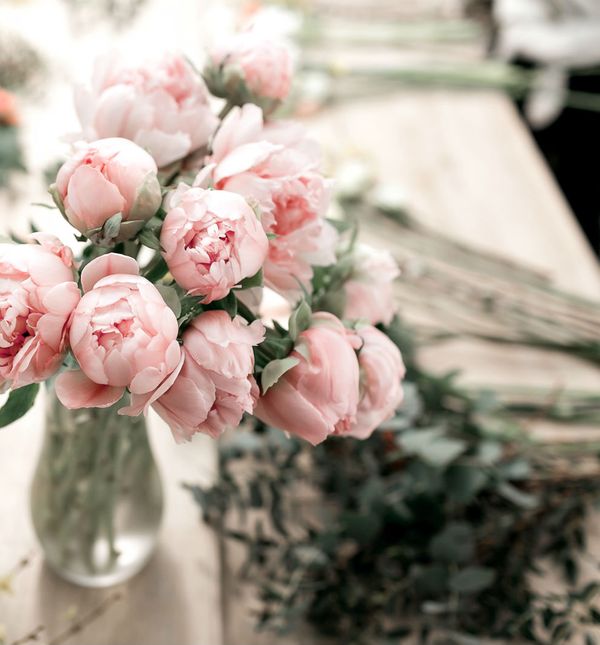 Buket svježeg cvijeća lijep je poklon