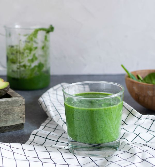 Umjesto da obrok kupite u pekari, odvojite pet minuta za pripremu smoothieja