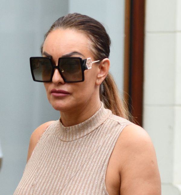 Street stylerica iz Zagreba u haljini s metalik nitima iz Zare