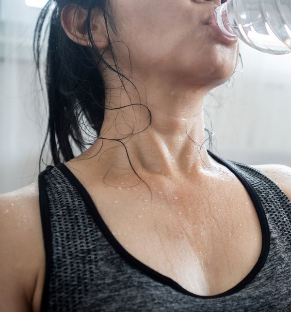 Ispijanje vode prije, tijekom i nakon vježbanja dat će tijelu gorivo da izdrži napore