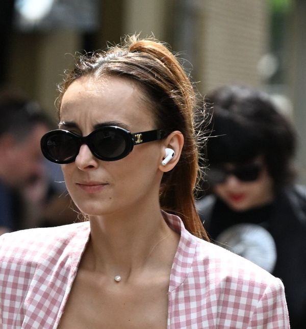 Zagrebačko izdanje u bijeloj minici