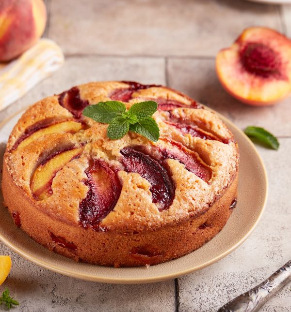 Kolač od jogurta s breskvama