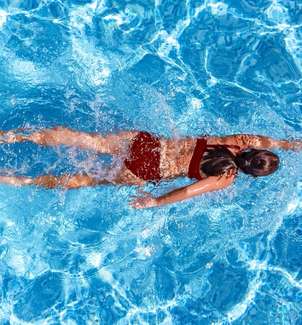 Redovito plivanje ujutro može pomoći u smanjenju jutarnje tromosti i stresa