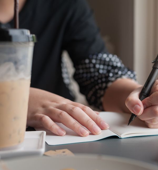 ljevoruke osobe bolje, brže i jasnije prisjećaju događaja iz prošlosti