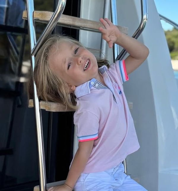 Bloom Tatarinov oduševio je svojom izvedbom pjesme 'Ljubav' Sergeja Ćetkovića