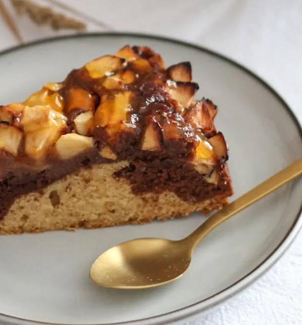 Mramorni kolač s jabukama