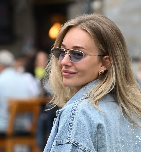 Izdanje sa špice u odličnoj jakni od trapera