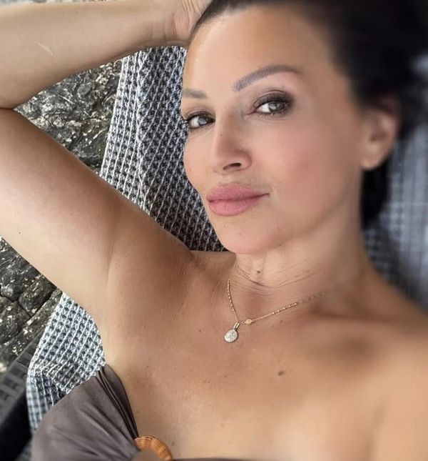 Nina Badrić uživa na Hvaru