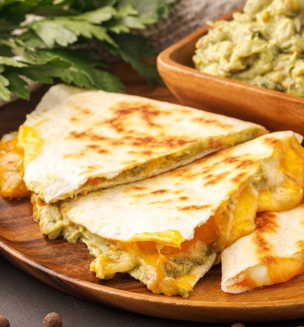 Quesadilla s piletinom i sirom