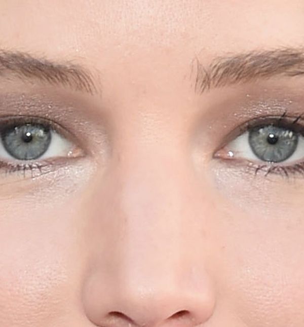 Sjenilom biste trebali naglašavati prostor iznad kapaka