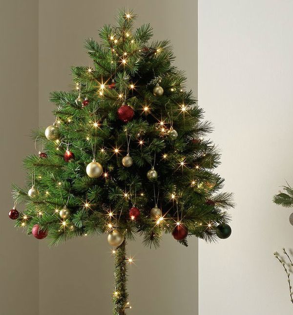 Božićno drvce idealno za roditelje s malom djecom, ali i vlasnike mačaka