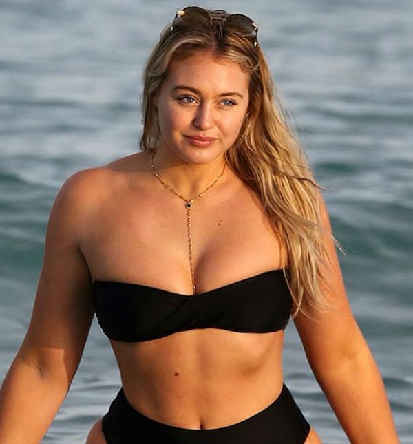 Iskra Lawrence u bikiniju