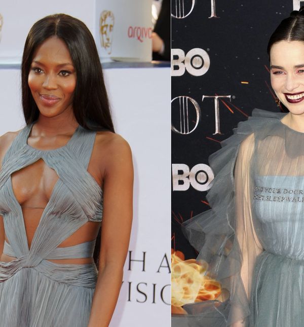 Naomi Campbell i Emilia Clarke u sivim haljinama na crvenom tepihu