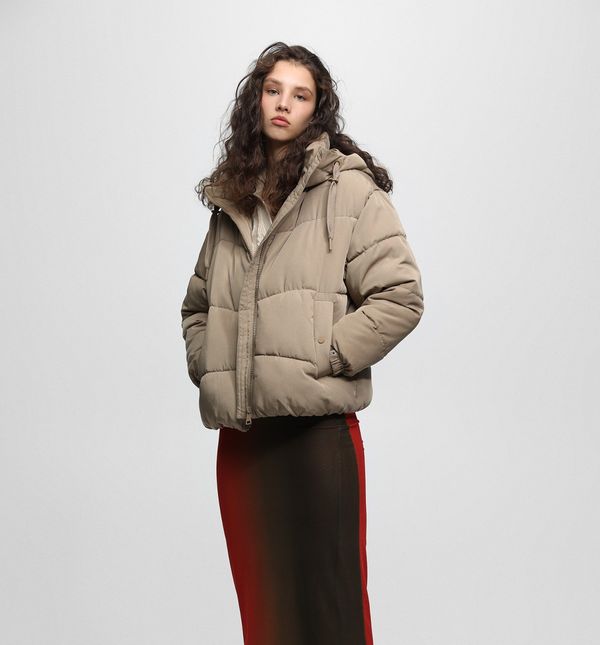 Pull&Bear, snižena s 301,30 na 225,95 kn