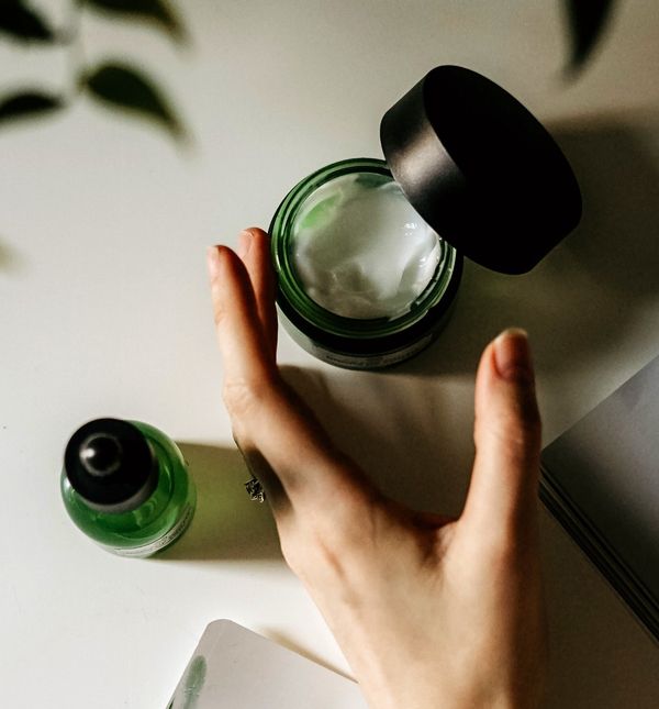 Beauty proizvodi su idealan poklon za žene koje vole maziti i paziti kožu i kosu