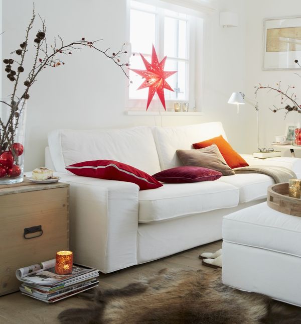 Crvena i bijela boja odlično izgledaju u božićnoj kombinaciji