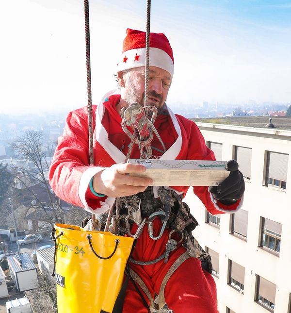 Djedovi Mrazovi na Rebru