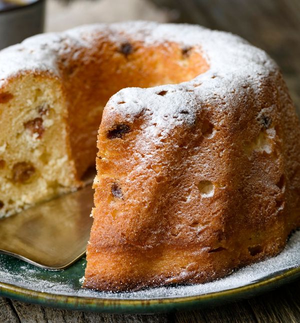 Kuglof s grožđicama