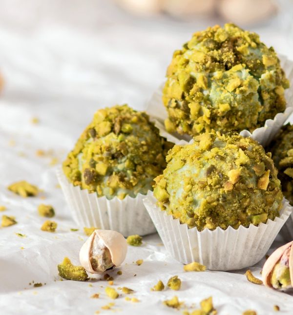 Praline od pistacije i bijele čokolade