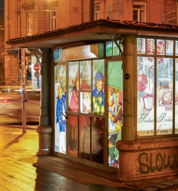 Zagrebački kiosk star 100 godina ukrašen razglednicama
