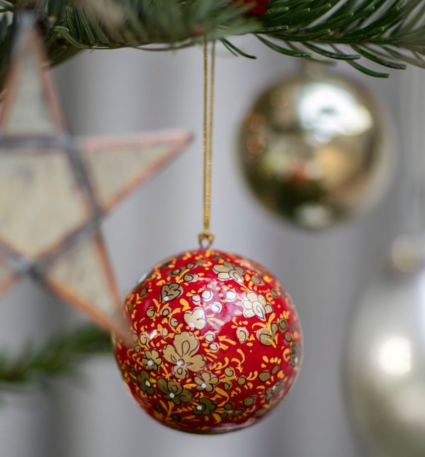 Dugačke kuglice mogu narušiti izgled bora