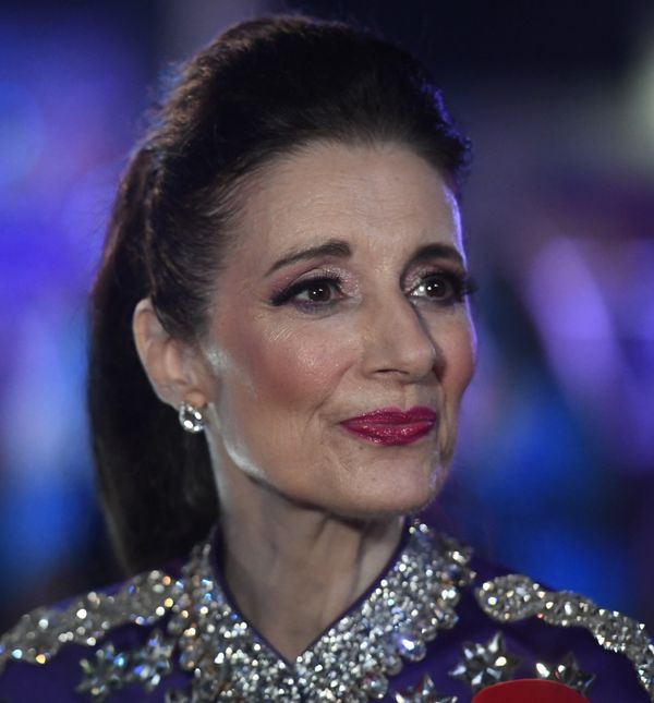 Doris Dragović uvijek privlači pozornost svojim scenskim nastupima i odjevnim kombinacijama