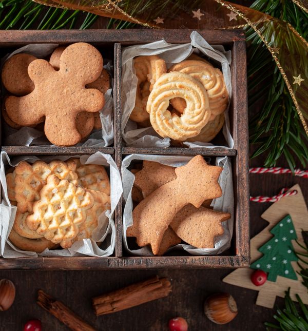 Božićne kolačiće možete staviti u kutiju