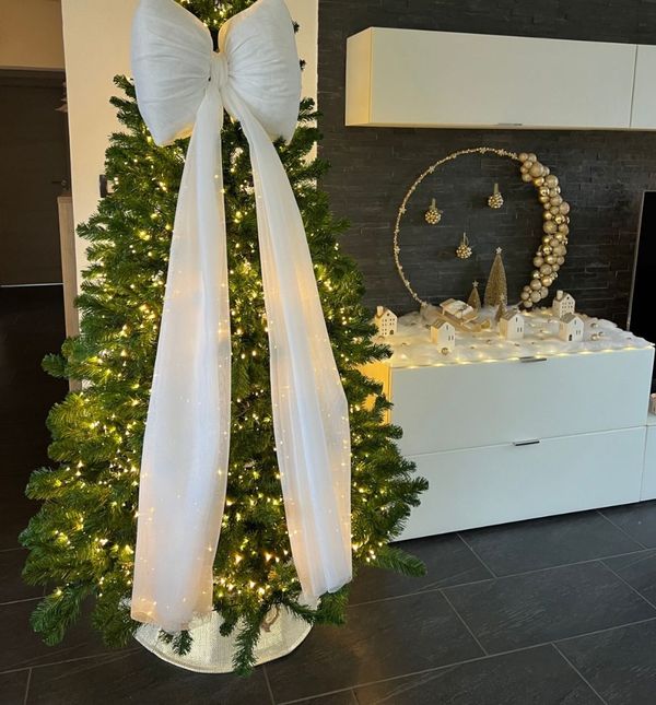 Kristinino božićno drvce ima čak 2500 božićnih lampica