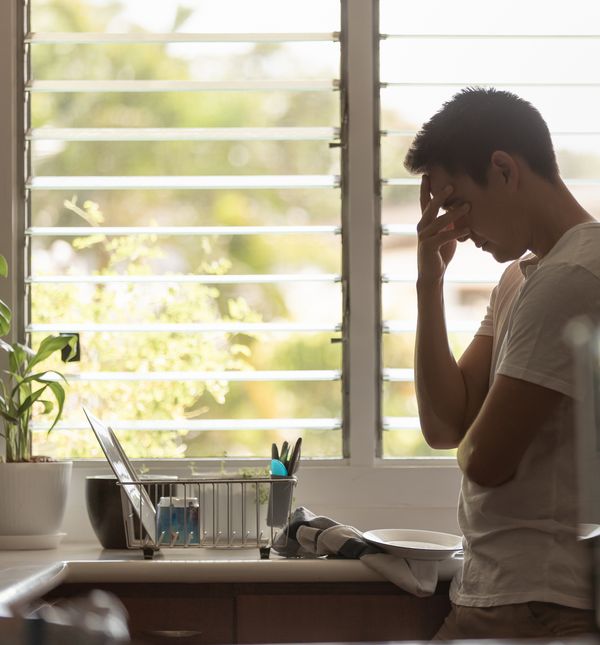 Muškarci i kućanski poslovi: Tutorijal koji smo čekali od 90-ih napokon je tu