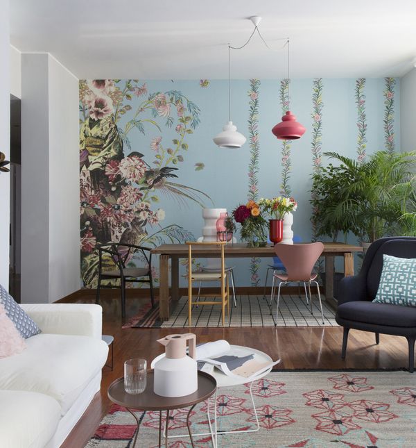 U 2026. tapete ponovno dolaze u središte interesa, s naglaskom na botaničke motive i zemljane tonove