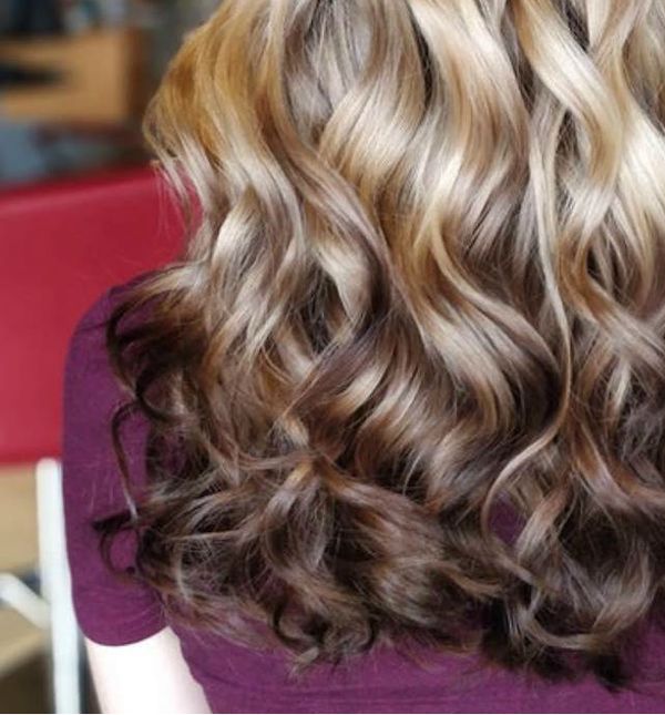 Obrnuti balayage novi je trend u bojanju kose