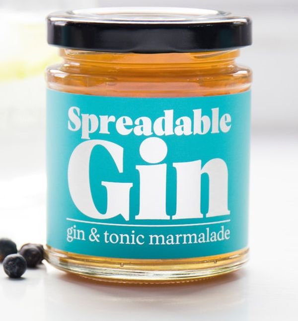 Džin-tonik marmelada sastoji se od limuna, naranče i džin-tonika