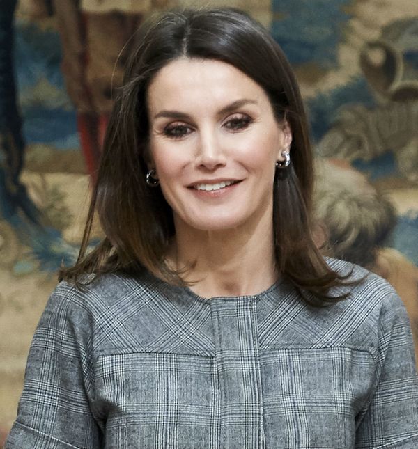 Kraljica Letizia u laskavoj haljini brenda Massimo Dutti