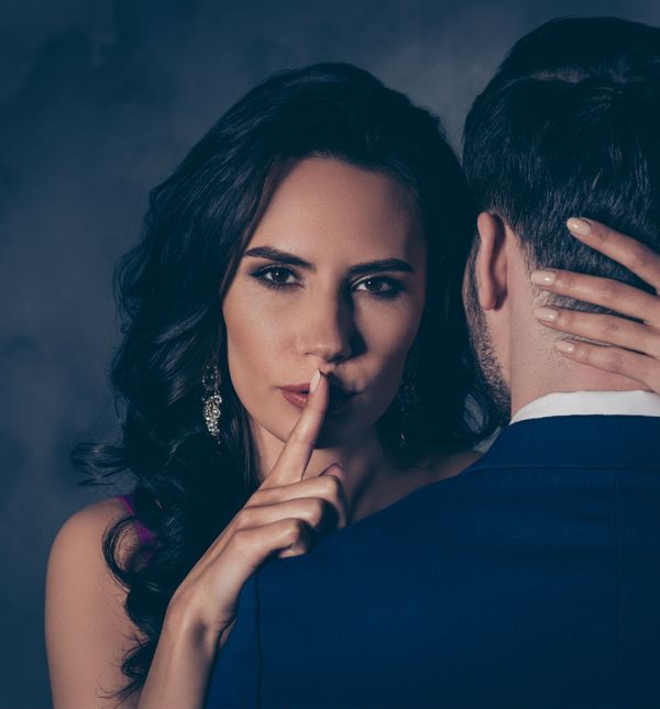 Neki ženski potezi izazivaju mušku ljubomoru