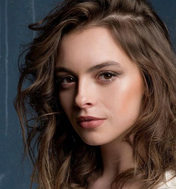 Melis Sezen u seriji Nevjera tumači lik Derin