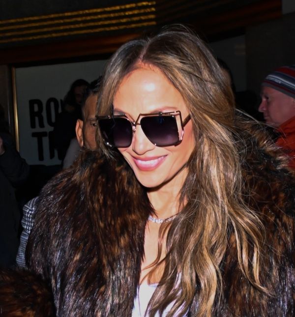 Jennifer Lopez u krznenoj bundi odobrila je estetiku žene mafijaša