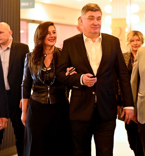 Sanja Musić Milanović i Zoran Milanović na premijeri filma Slatka Simona