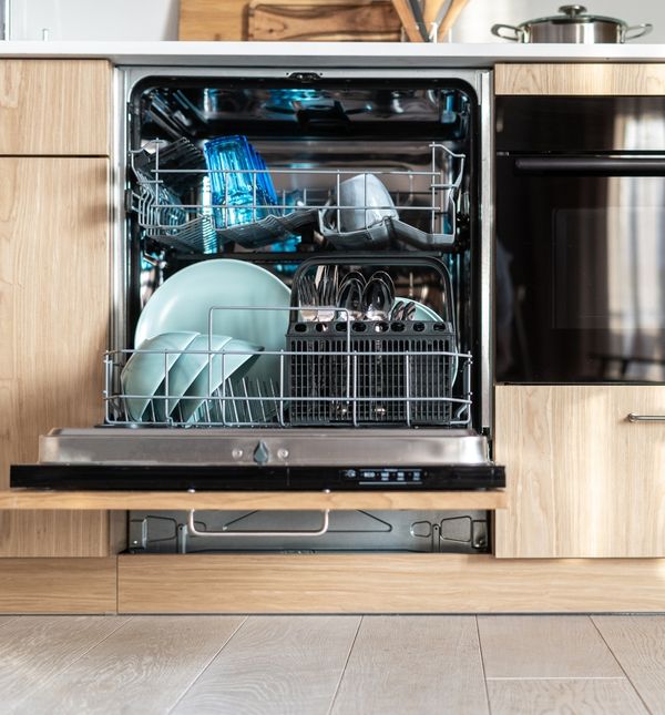 Neko posuđe nipošto ne biste smjeli prati u perilici